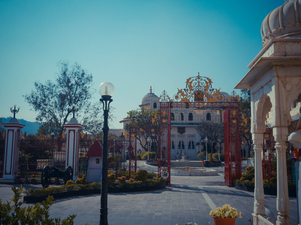 travel in udaipur, india