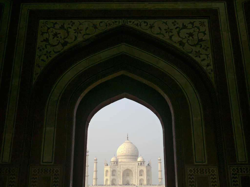 taj mahal agra india