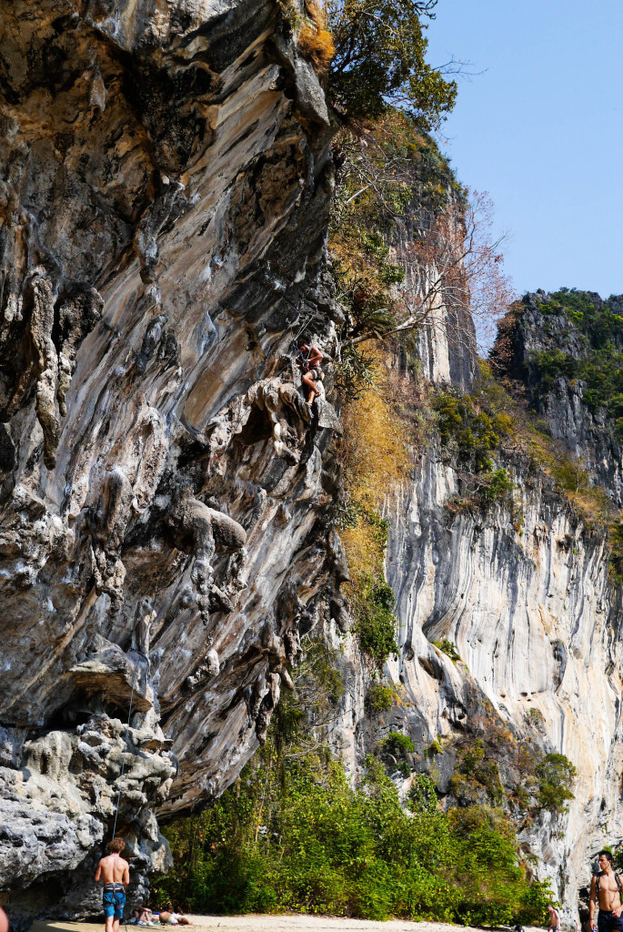 rock climber in tonsai thailand