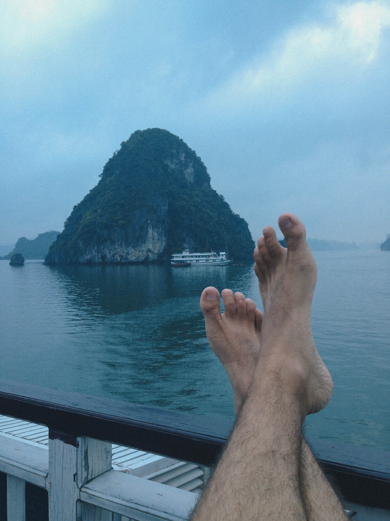 halong bay vietnam galaxy premium