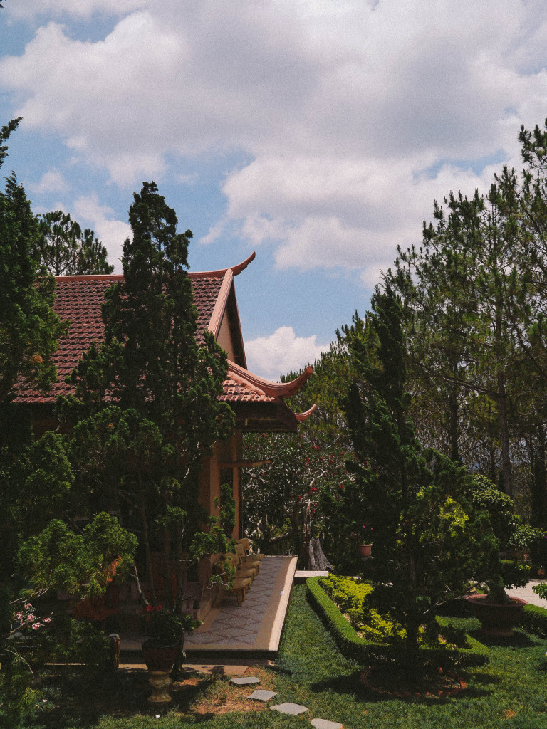 gondola in dalat, vietnam