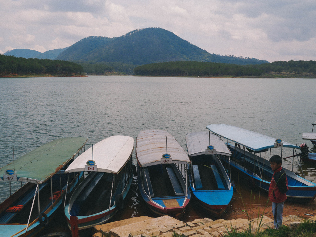 gondola in dalat, vietnam