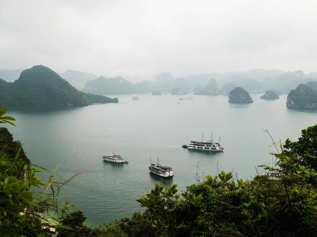 halong bay vietnam galaxy premium