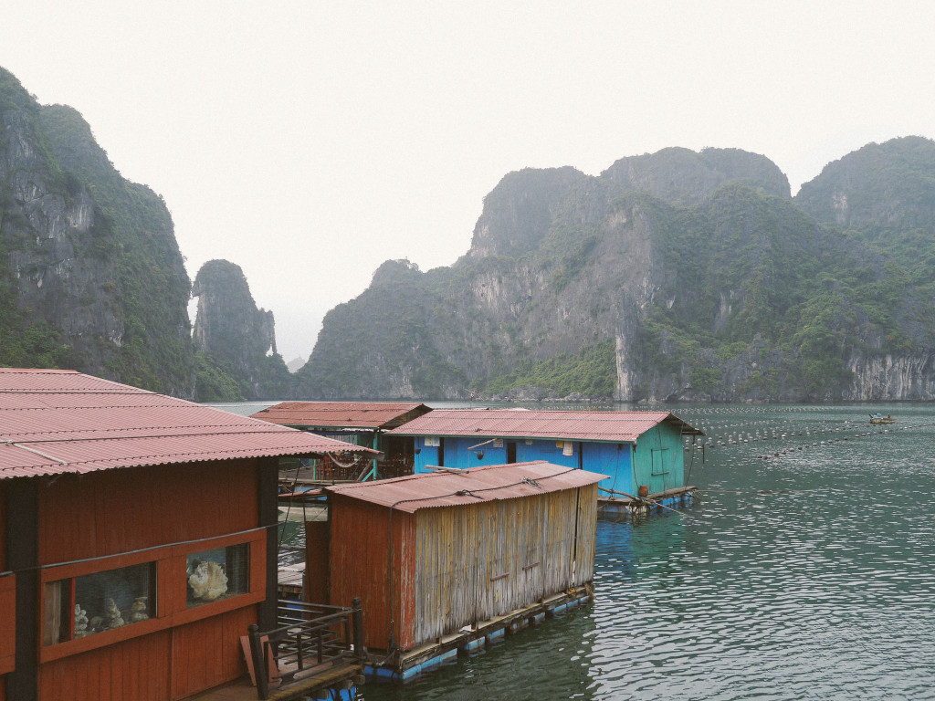 halong bay vietnam galaxy premium