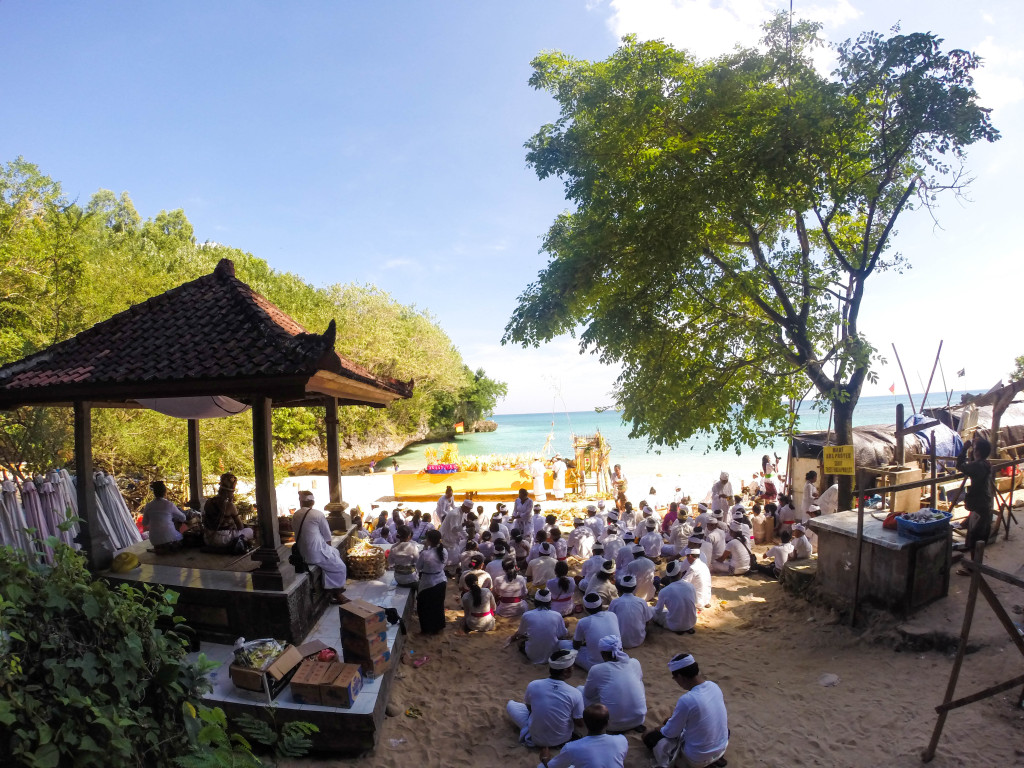 bali religious ceremony