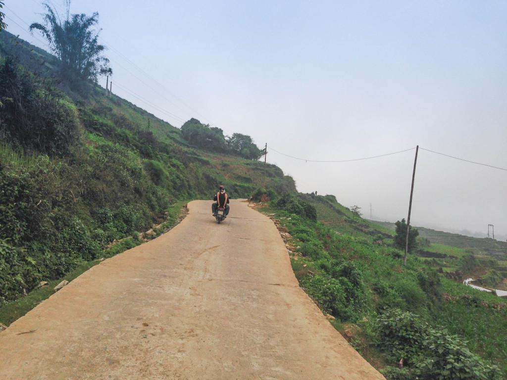 hmong trek in sapa vietnam