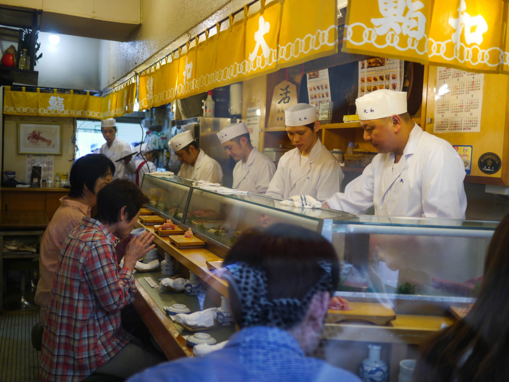 tsukiji fish market tokyo