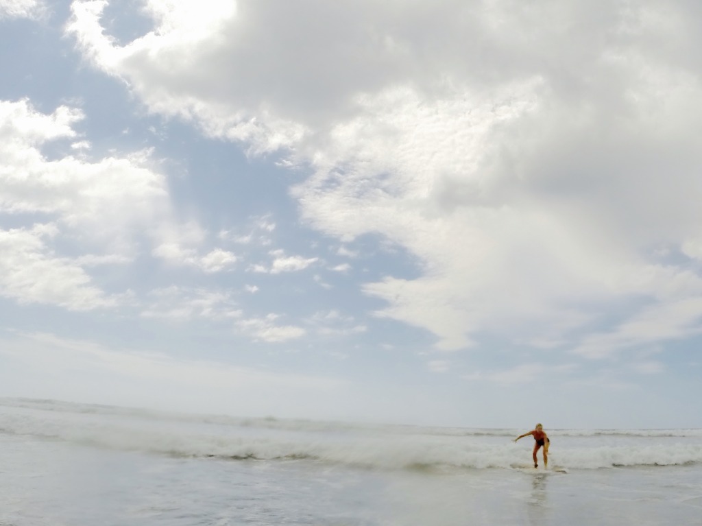 where to surf in costa rica