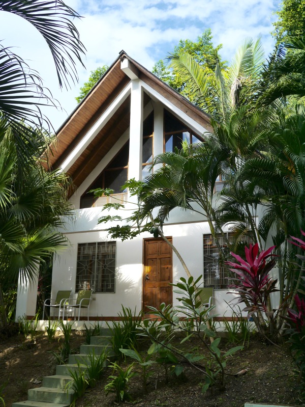 beach break bungalows, playa pelada